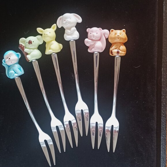 Vintage set of SIX Animal food/coctail picks - Picture 2 of 5